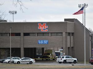 Kepanikan Siswa dan Orang Tua Saat Penembakan di Sekolah AS