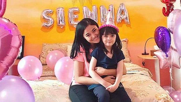 Marshanda dan putrinya, Sienna