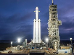 Roket Raksasa Calon Penjelajah Bulan Siap Mengudara