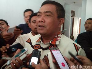 Panwaslu Panggil Wali Kota Cirebon Soal Kebijakan Mutasi Pejabat Panwaslu Panggil Wali Kota Cirebon Soal Kebijakan Mutasi Pejabat