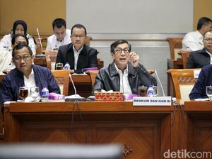 Komisi III dan Menkumham Sepakat Kebijakan Bebas Visa Dievaluasi