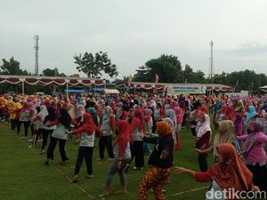 Cegah Stunting, 800 Ibu Hamil di Mojokerto Minum Susu dan Senam