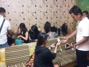 Ini Tarif Layanan Plus Karaoke yang Digerebek di Madiun Ini Tarif Layanan Plus Karaoke yang Digerebek di Madiun