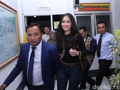 David NOAH dan Gracia Kompak Hadiri Sidang Cerai