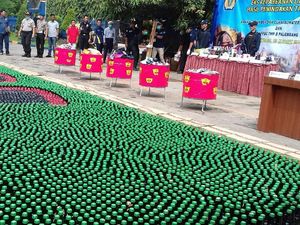 Barang Ilegal Senilai Rp 4 M Dimusnahkan, Ada Sex Toys dan Rokok