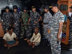 KRI Teluk Bintuni Gagalkan Perompakan di Perairan Selat Berhala