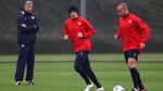 Foto: Sanchez, Mkhitaryan, dan Transfer Langsung Arsenal-MU Lainnya