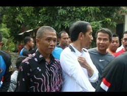 Jadi Penjahit Langganan Jokowi, Omzet Suparto Naik Hingga 60%