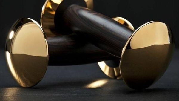 Dumbel Emas Sampai Samsak Tinju Louis Vuitton, 5 Barang Olahraga Termahal