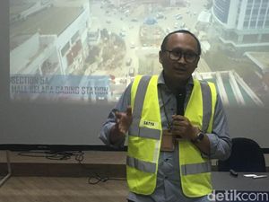 Masih Ada Garis Polisi, Proyek LRT yang Roboh Belum Bisa Dilanjutkan Masih Ada Garis Polisi, Proyek LRT yang Roboh Belum Bisa Dilanjutkan