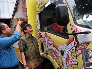 Truk SAFARI Siap Mengarungi Negeri Truk SAFARI Siap Mengarungi Negeri