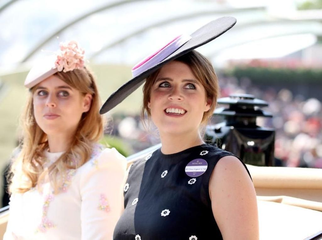 Potret Anak-anak Pangeran Andrew, Jadi Sorotan Setelah Gelar Ayahnya Dicopot Potret Anak-anak Pangeran Andrew, Jadi Sorotan Setelah Gelar Ayahnya Dicopot