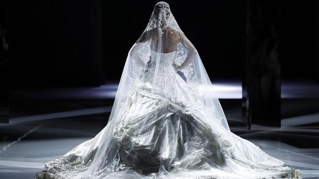 Ralph & Russo, Gambaran Keanggunan Couture Inggris Raya
