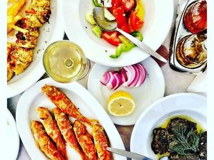 Foto: Hari Gizi Nasional, Intip Menu Makan Sehat Para Selebritis