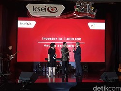 HUT ke-20, KSEI Beri Penghargaan Kepada Investor ke-1 Juta