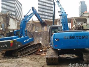 Eks Pasar Blora Menteng Diratakan