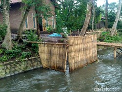 Sudah Nggak Ada Lagi BAB Sembarangan di Alor NTT, Bekasi Kapan?