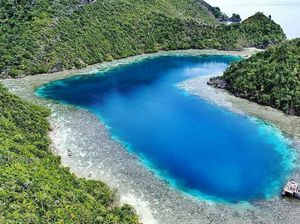 Bikin Baper, Ini Danau Love Punya Raja Ampat