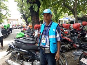 Wow! Jukir di Makassar Bisa Berpenghasilan Rp 10 Juta/Bulan