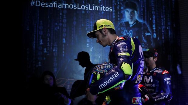 Valentino Rossi masih sering mengeluhkan performa motor Yamaha.