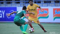 Bermain di Stadion Gelora Bandung Lautan Api (GBLA), Jumat (26/1/2018) sore WIB, Sriwijaya bermain ngotot untuk mencuri tiga poin.