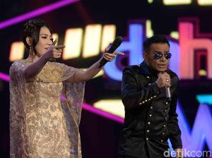 Aksi Via Vallen dan Judika di Atas Panggung