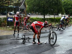 Etape Kedua TdI: Jalur Neraka dengan Jebakan Jalanan Landai dan Hujan Deras