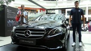 Mercy Luncurkan E 200 dan GLC 200 AMG Versi Lokal