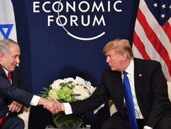 Trump Ragukan Perdamaian Timur Tengah