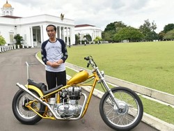 Ngoweeeng! Jokowi Biasa Ngebut di Istana dengan Chopper Tiap Pagi