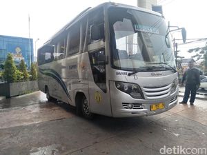 Ini Alasan Bus Damri Depok Belum Double Decker