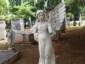 Weekend di Jakarta, Berkunjung Saja ke Taman Prasasti