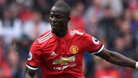 Eric Bailly. Bek asal Pantai Gading ini lahir pada 12 April 1994. Merupakan rekrutan pertama Jose Mourinho di Manchester United pada musim panas 2016. (Foto: Stu Forster/Getty Images)