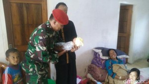 Lahir Dibantu Kopassus, Bayi Ini Diberi Nama Gempa Satria Komando