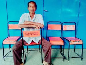 Arti Tulisan di Kursi Kondangan yang Dipakai Anak Tercantik Korea