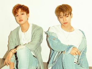 Gaya Young Min dan Dong Hyun MXM Baca Kutipan Dilan Gaya Young Min dan Dong Hyun MXM Baca Kutipan Dilan
