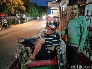 Curhat Tukang Becak di Pondok Labu: Sekarang Kalah Sama Mesin