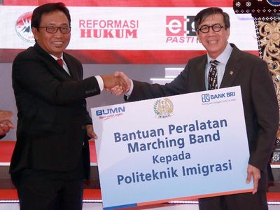 Dukungan untuk Marching Band Poltek Imigrasi