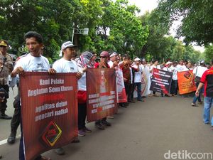 Dukung Aturan Baru, 150 Driver Taksi Online Aksi Depan Kemenhub