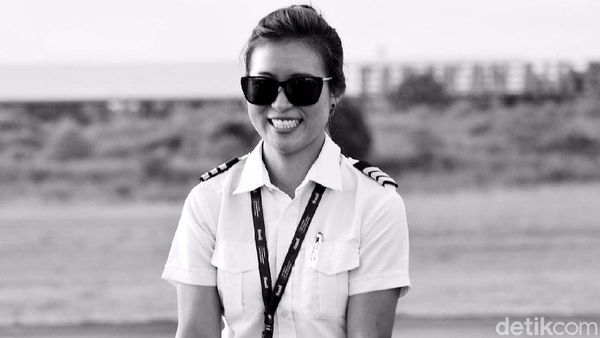 Berkenalan dengan Pilot Cantik Susi Air
