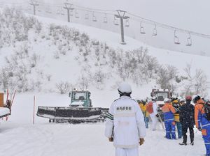 Foto: Gunung Kusatsu Shirane Erupsi, Pencarian Korban Terus Dilakukan Foto: Gunung Kusatsu Shirane Erupsi, Pencarian Korban Terus Dilakukan
