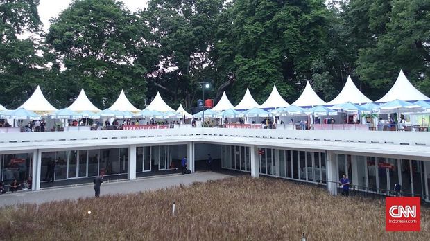 Pemandangan teras Istora Senayan