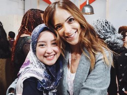 Keren! Gitasav Jadi Satu-Satunya Wanita Indonesia di Acara Bergengsi Youtube