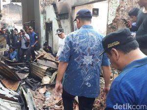 Anies Instruksikan Jajarannya Bantu Korban Kebakaran di Tamansari