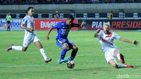 Laga Persib Bandung melawan PSM Makassar digelar di Stadion Gelora Bandung Lautan Api, Jumat (26/1/2018) malam WIB.