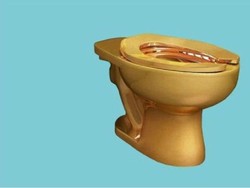 Video: Ada-ada Aja! Kloset Lapis Emas Ini Dilelang Rp 166 Miliar