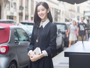 Foto: Liburannya Miliuner Cantik dan Termuda China