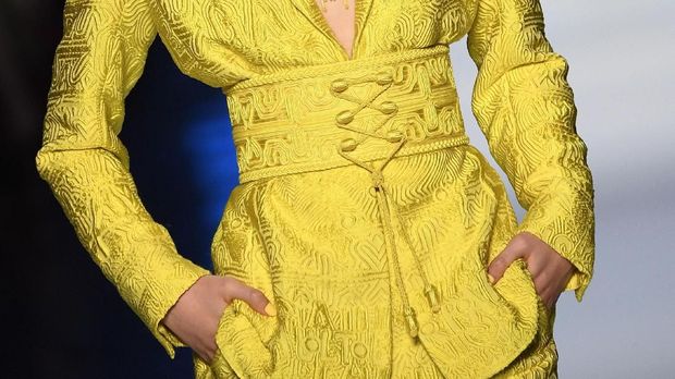 Persembahan Couture Jean Paul Gaultier untuk Pierre Cardin