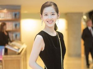 Foto: Cantiknya Miliuner Termuda di China