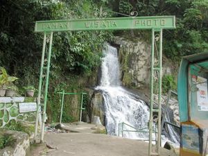 Weekend di Sumatera Utara, Yuk ke Air Terjun Lae Pendaroh